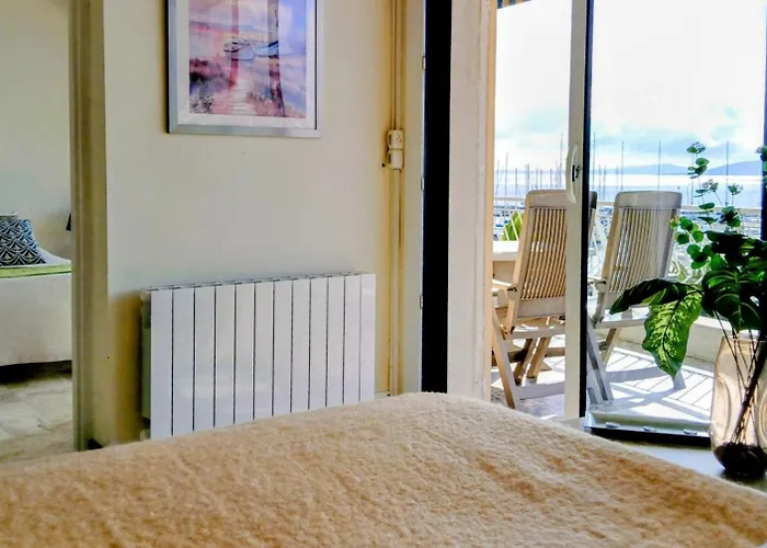 Διαμέρισμα Vue *